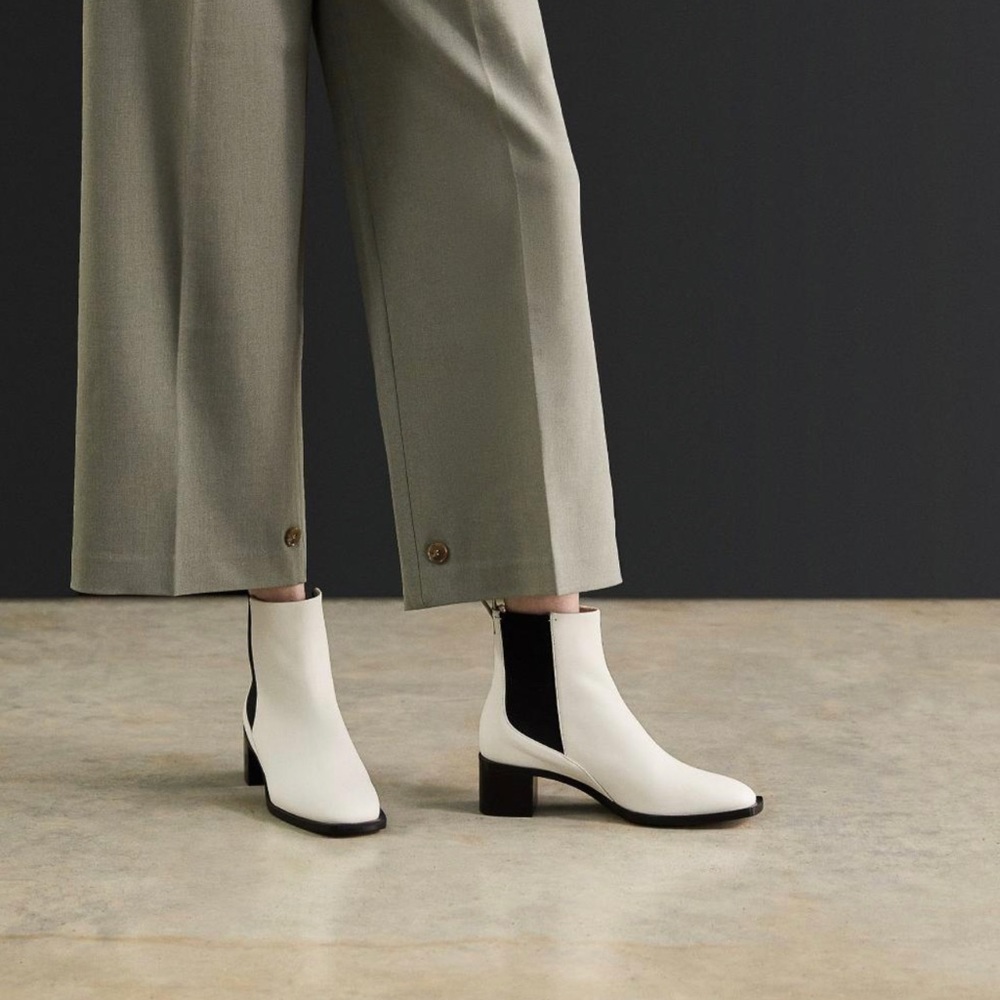 Dear Frances | Rae Boot